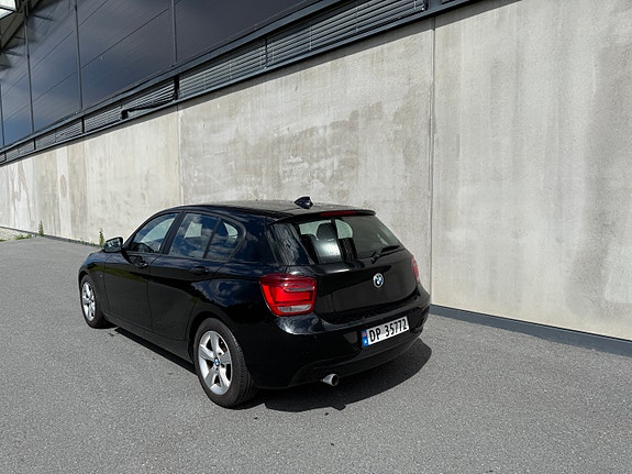 BMW 116d 3 of 9