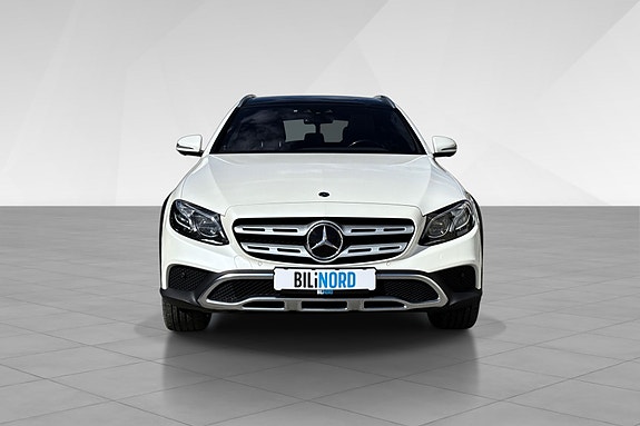 Mercedes-Benz E220 d 3 of 21