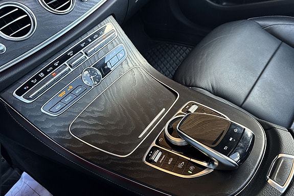 Mercedes-Benz E220 d 17 of 21