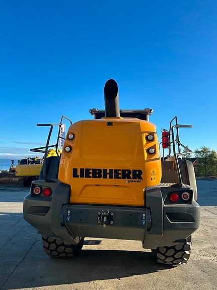 Liebherr L 580 5 of 16