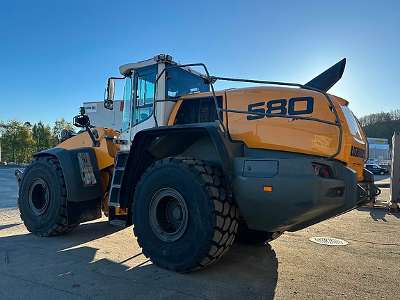Liebherr L 580 6 of 16