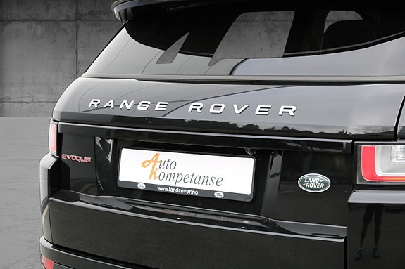 Land Rover Range Rover Evoque 9 of 18