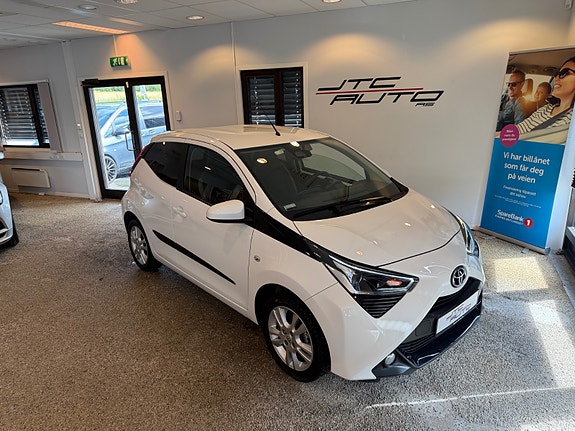 Toyota Aygo 3 of 12