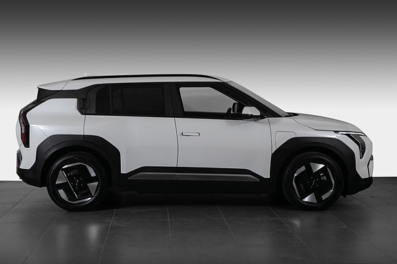 Kia EV3 9 of 20