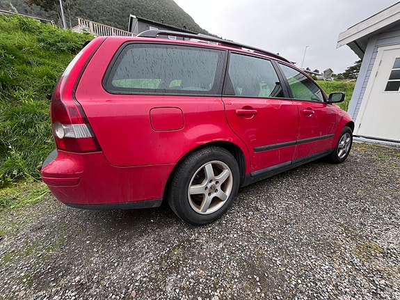 Volvo V50 3 of 14