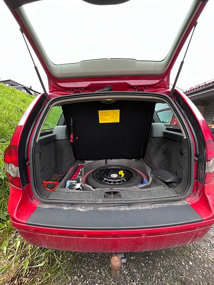 Volvo V50 8 of 14