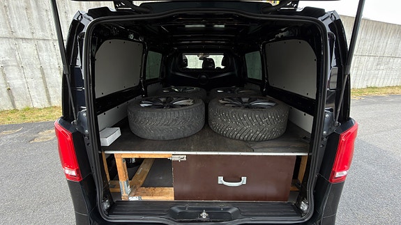 Mercedes-Benz Vito 25 of 27