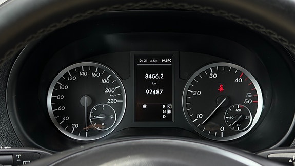 Mercedes-Benz Vito 16 of 27