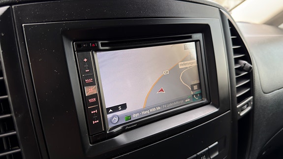 Mercedes-Benz Vito 19 of 27