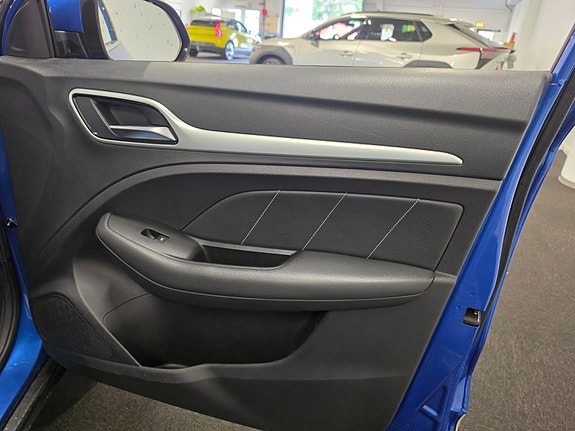 MG ZS EV 16 of 17