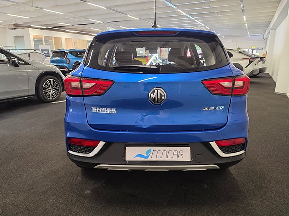 MG ZS EV 4 of 17