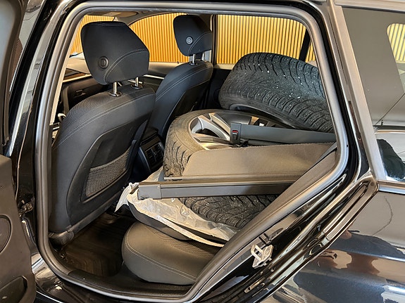 BMW 318i 18 of 21