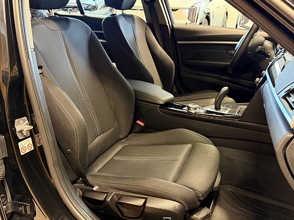 BMW 318i 21 of 21
