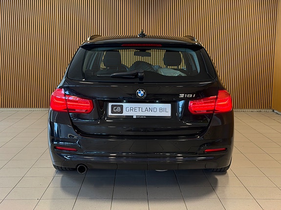 BMW 318i 5 of 21