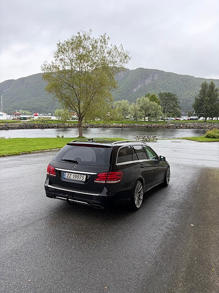 Mercedes-Benz E220 d 5 of 19