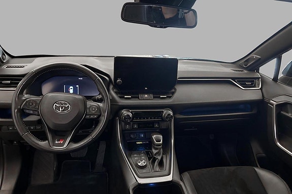 Toyota RAV4 11 of 23