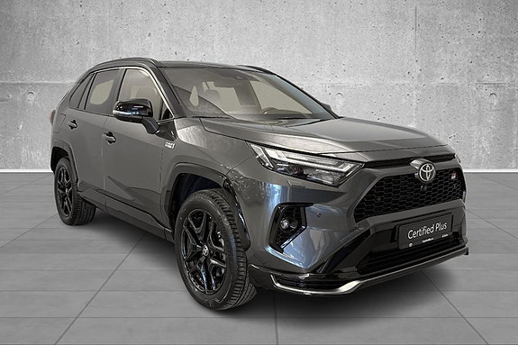 Toyota RAV4 7 of 23