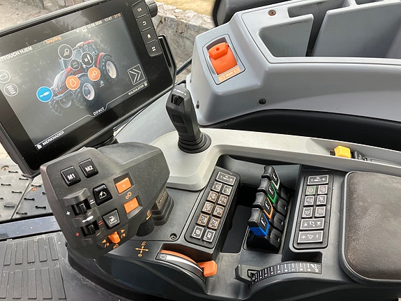 Valtra T234 Direkt Unlimited 28 of 30