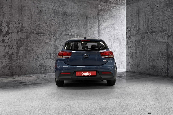 Kia Rio 4 of 15