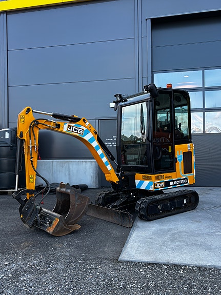 JCB 19C-1 Electric 2 of 12