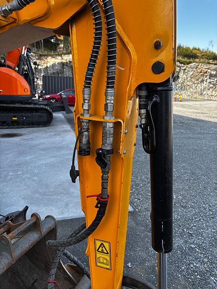 JCB 19C-1 Electric 5 of 12