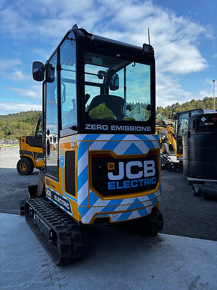 JCB 19C-1 Electric 9 of 12