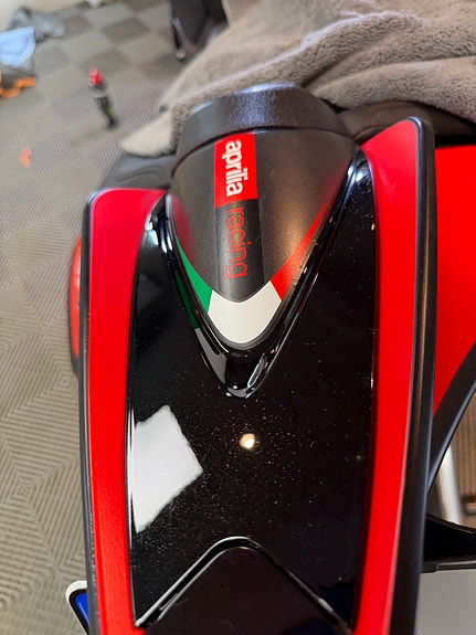 Aprilia Tuono V4 1000 R 8 of 10
