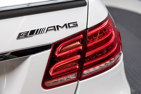 Mercedes-Benz E63 6 of 30