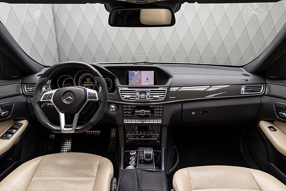 Mercedes-Benz E63 16 of 30