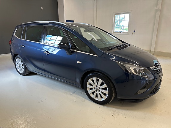 Opel Zafira Tourer 12 of 30