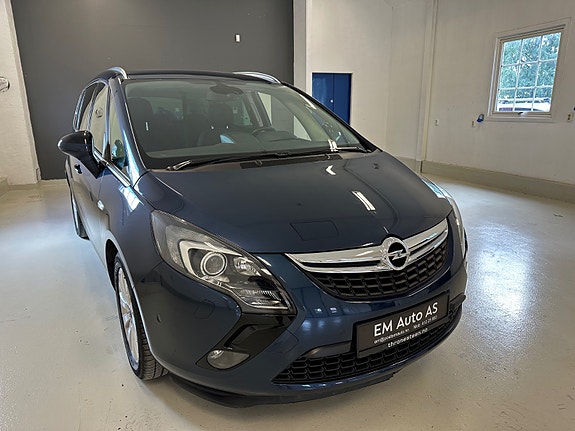 Opel Zafira Tourer 2 of 30