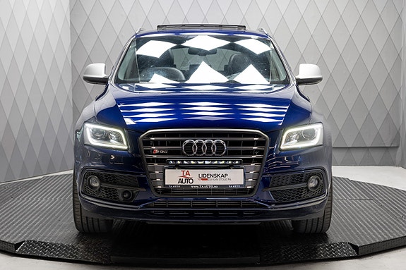 Audi SQ5 3 of 24