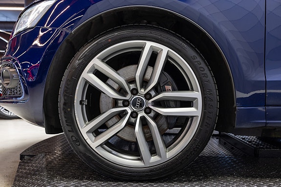 Audi SQ5 8 of 24
