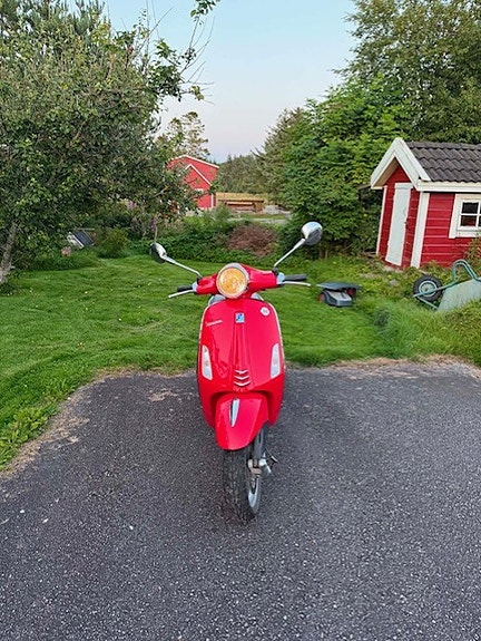 Vespa Primavera 50 3 of 14