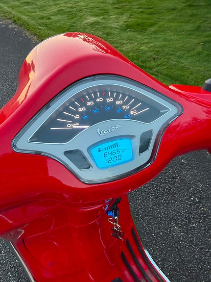 Vespa Primavera 50 11 of 14