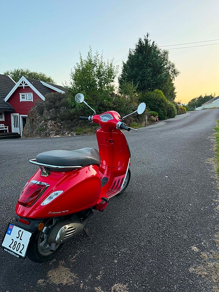Vespa Primavera 50 7 of 14