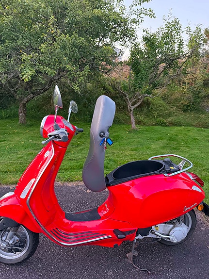 Vespa Primavera 50 12 of 14