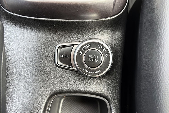 Suzuki S-Cross 24 of 25