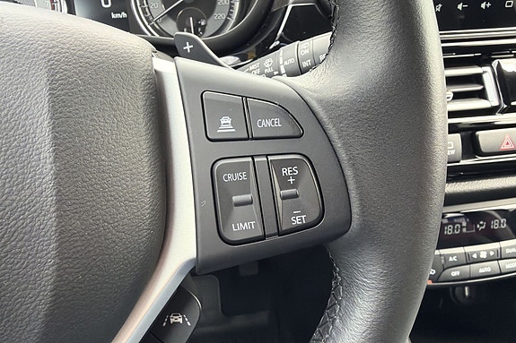 Suzuki S-Cross 19 of 25