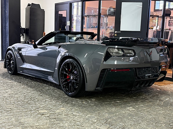 Chevrolet Corvette 8 of 30
