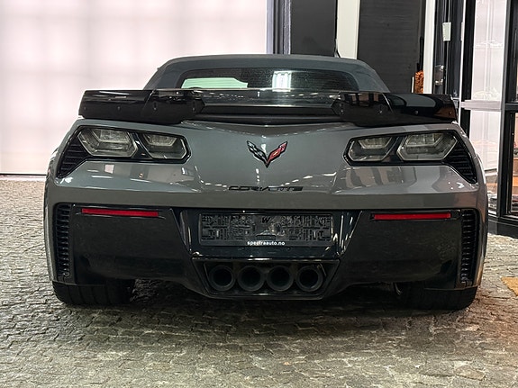 Chevrolet Corvette 4 of 30