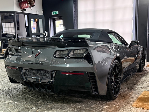 Chevrolet Corvette 5 of 30