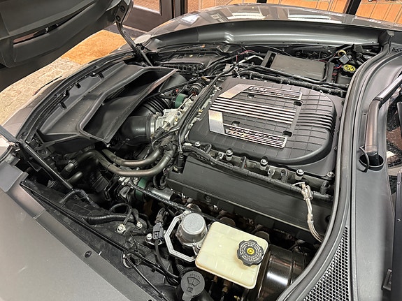 Chevrolet Corvette 30 of 30