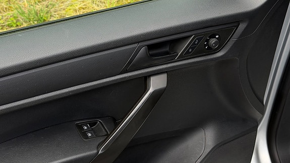 Volkswagen Caddy Maxi 13 of 30