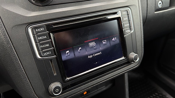 Volkswagen Caddy Maxi 22 of 30