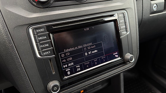 Volkswagen Caddy Maxi 19 of 30