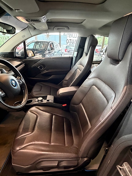 BMW i3 22 of 30