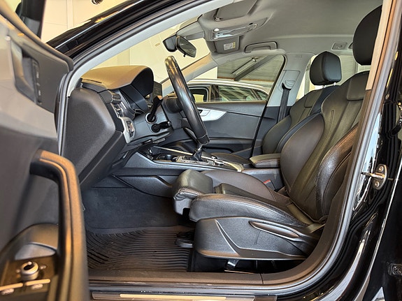 Audi A4 9 of 27