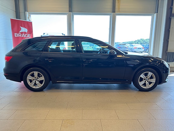 Audi A4 4 of 27