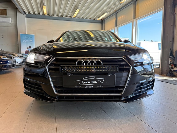 Audi A4 3 of 27